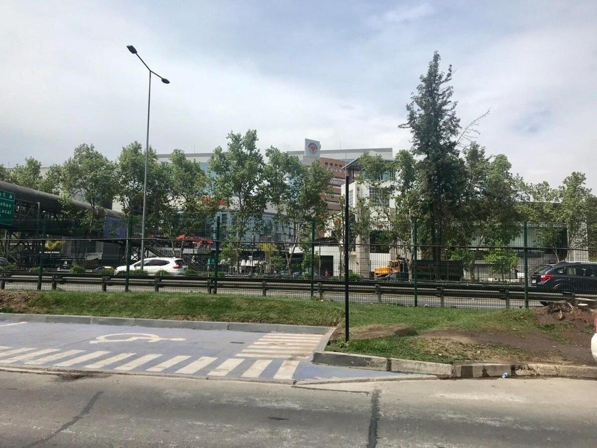 Mirando A Parque Arauco Apartment Santiago Ngoại thất bức ảnh