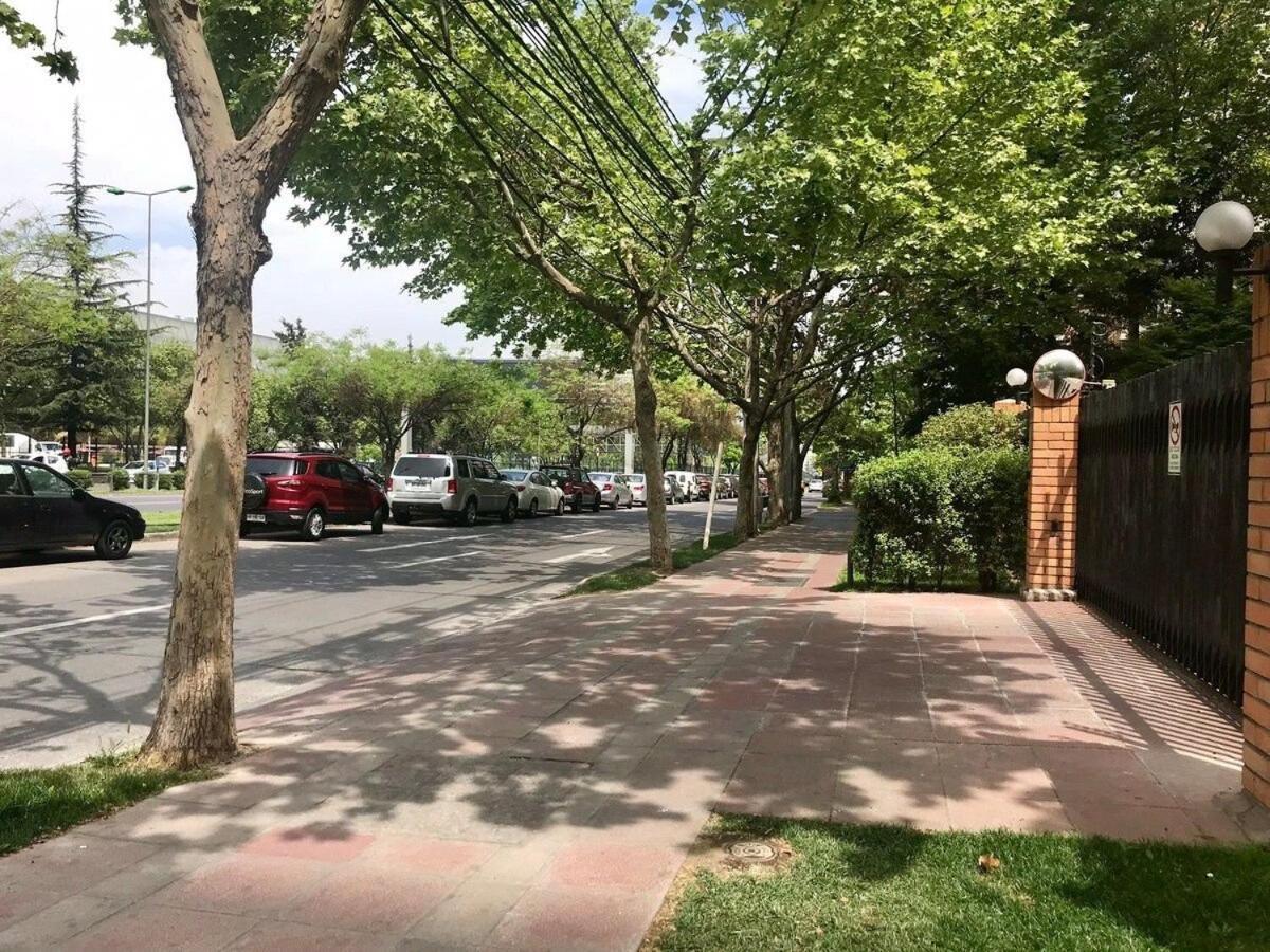 Mirando A Parque Arauco Apartment Santiago Ngoại thất bức ảnh